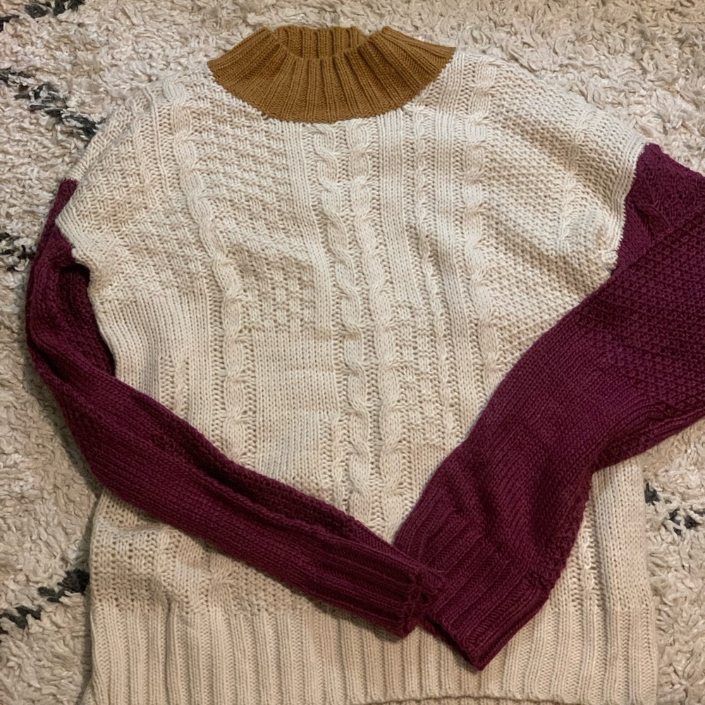 NWOT ROOLEE SWEATER - Picture 1 of 5